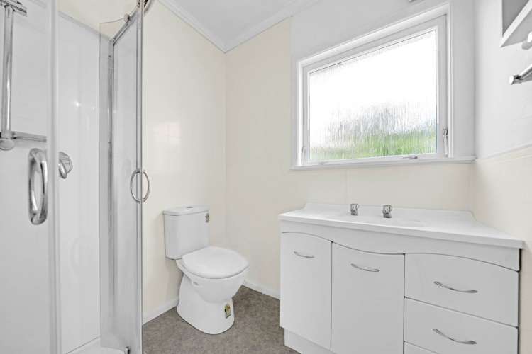 18 Raeben Avenue Hillcrest_17