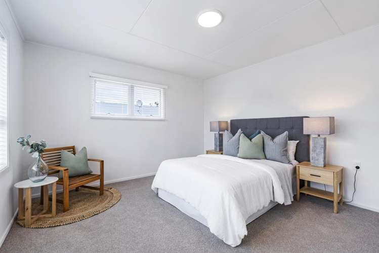 44 Egmont Road Waiwhakaiho_10