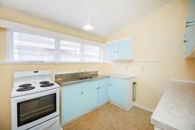 15B Churchill Avenue_2