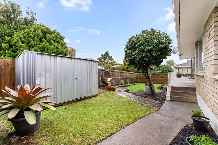 54 Meadway Sunnyhills_19