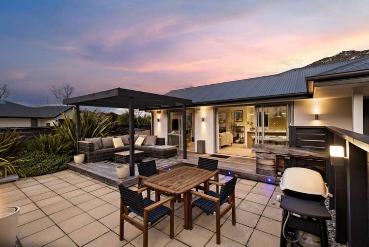 6 Evening Star Road Arthurs Point_2