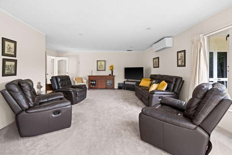 11 Bishops Close Greenmeadows_11