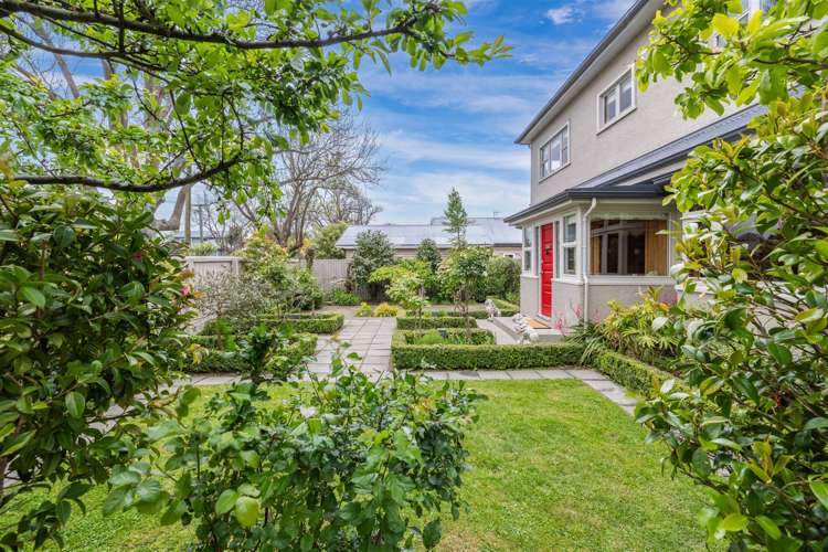 8 Dee Street Saint Albans_26