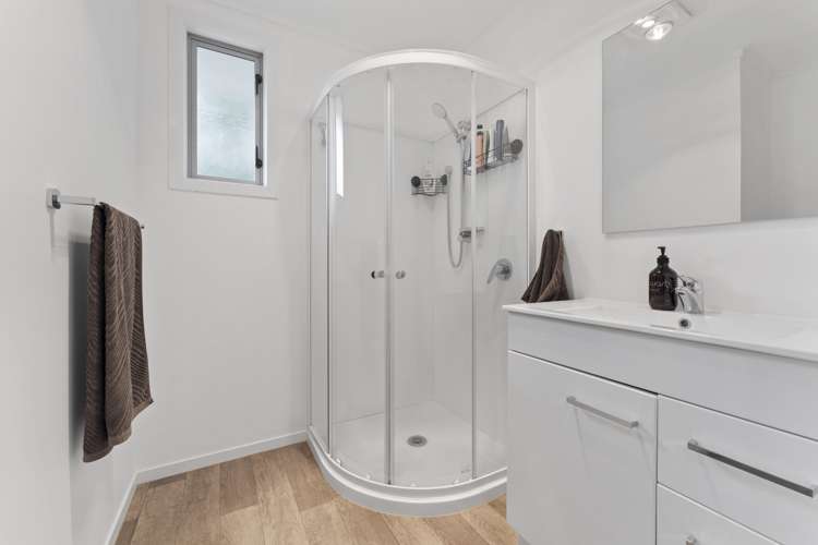 34b Somerset Crescent Highbury_9