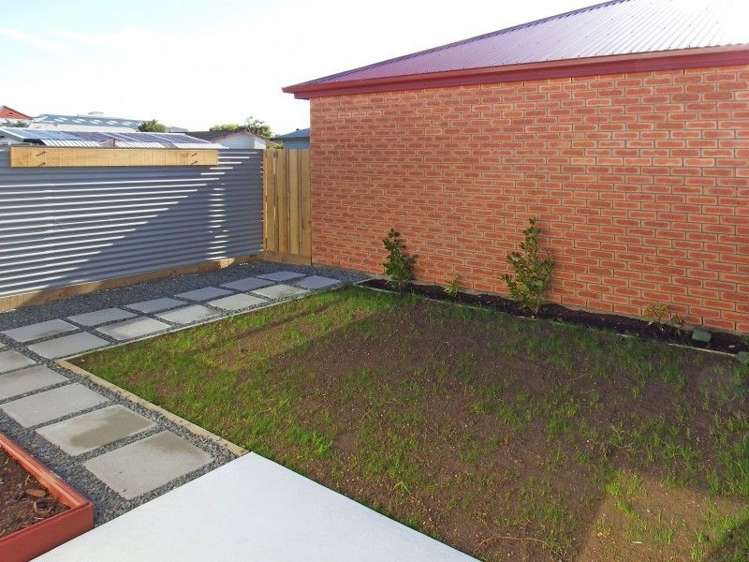 20 Lowe Street Avenal_7