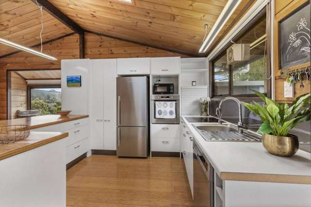 16 Apple Terrace Porirua East_1