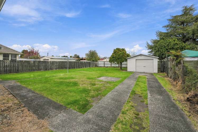 153 Ranolf Street Glenholme_11
