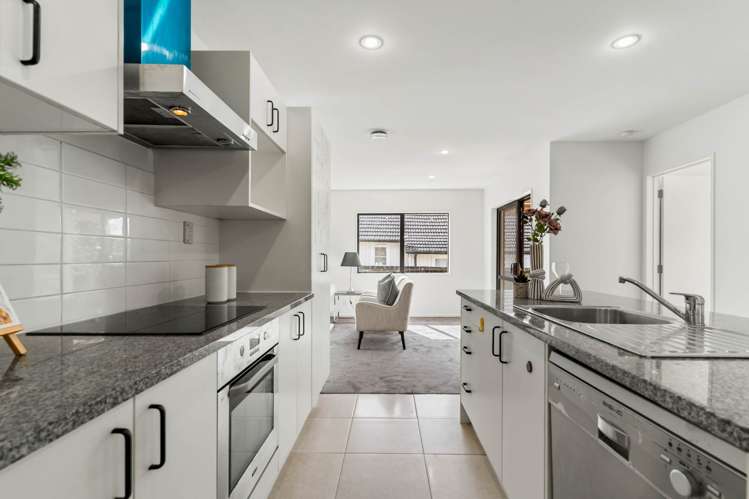 1/44 Miro Street New Lynn_6