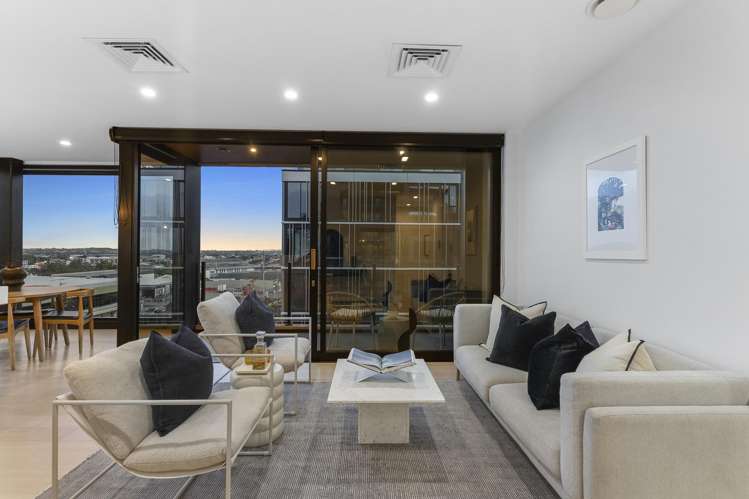 301/1 Turakina Street_3