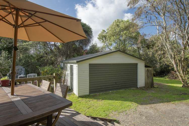 8 Poland Street Waikino_17