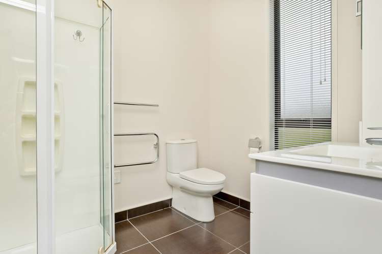 22 Pointon Glade Grandview Heights_11