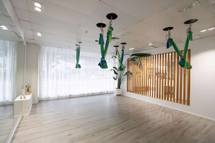 Retail/129 Hurstmere Road Takapuna_7