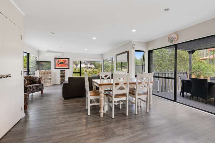 70 Donald Street Stanmore Bay_6