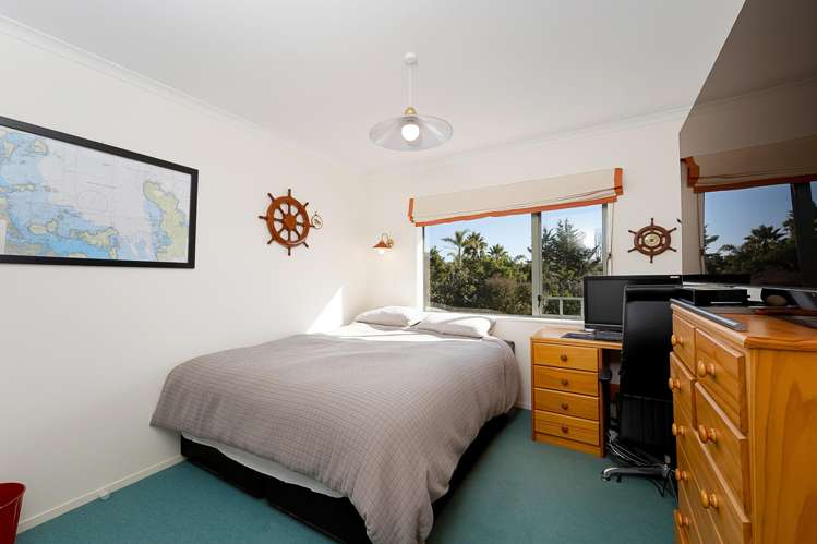2 Burgundy Park Avenue Henderson_21