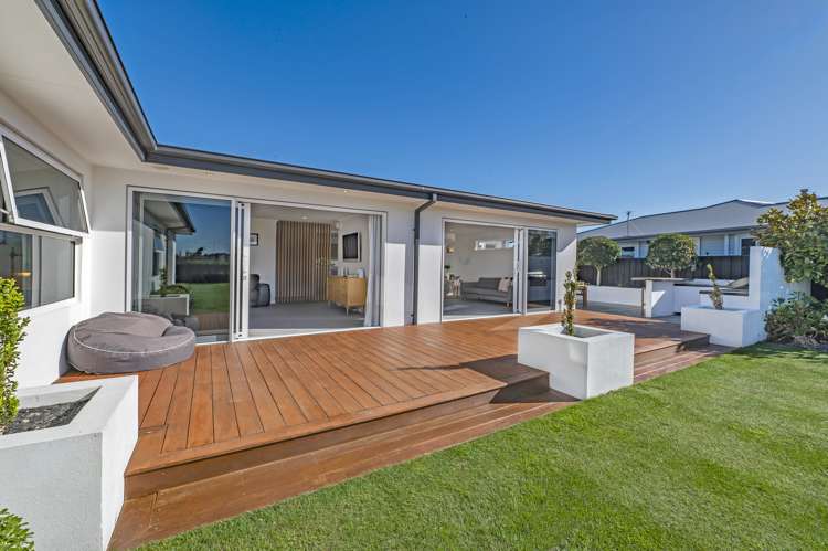 79 Carnaveron Drive Lincoln_21