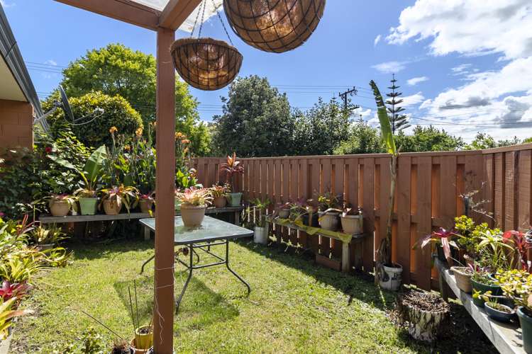 2/24 Robertson Road Favona_1