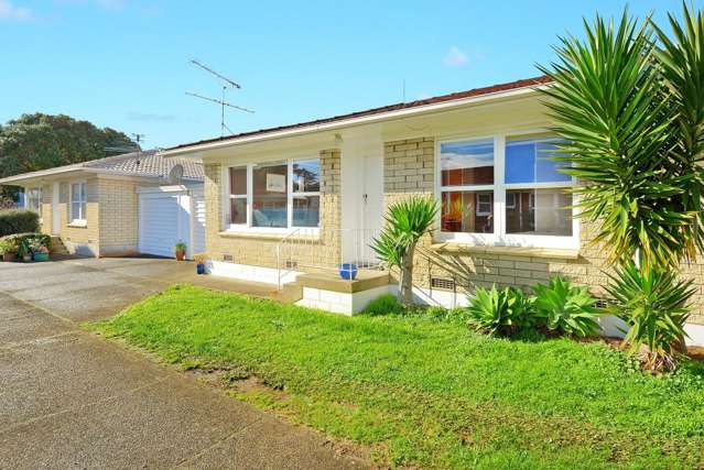 2/24 Bute Road Browns Bay_1