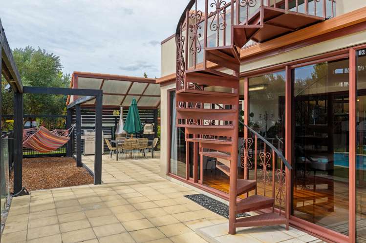 32 Bradleigh Park Fairhall_28