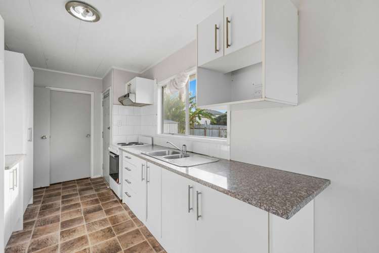 70 Archboyd Avenue Mangere East_3