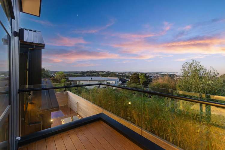 4 Taku Close Long Bay_22