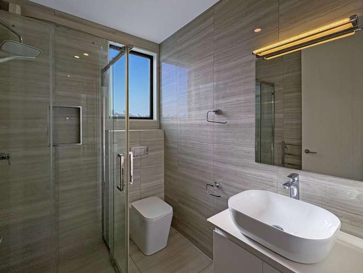 32a Hewitts Rd Merivale_18