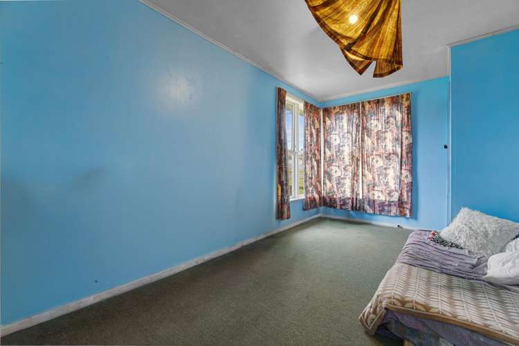 1300 Hazelmere Crescent_4
