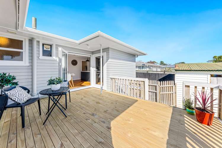 17 Melba Street Beach Haven_8