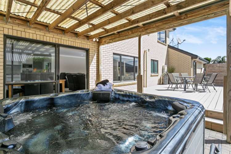 2 Allerton Place Wattle Downs_11