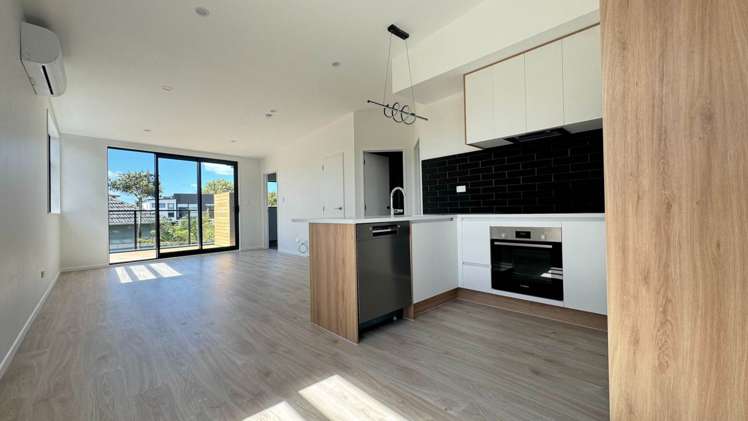 18C Pirangi Street Pt England_4