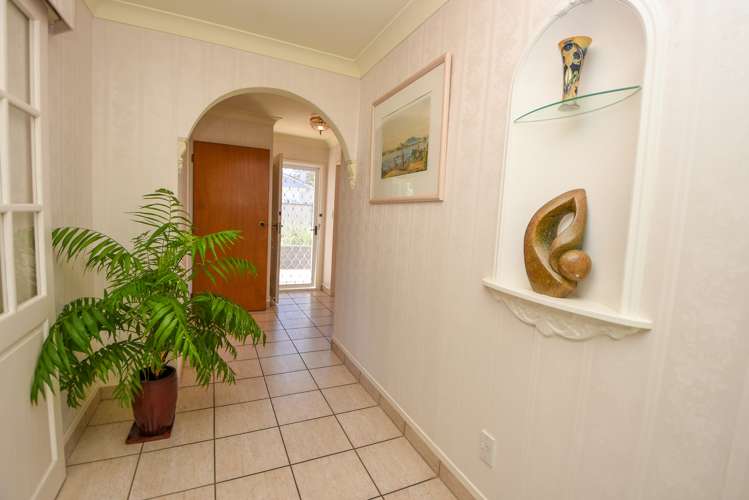 65 Park Road Carterton_11