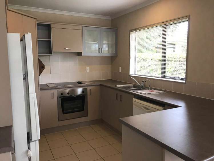 11/1 Piriti Drive Te Atatu Peninsula_6