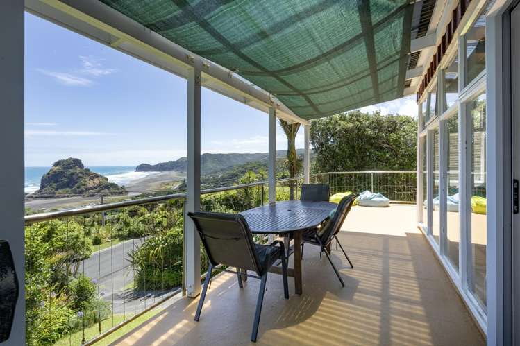 54 Rayner Road Piha_5