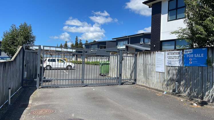 19C Inverness Avenue 1074_19