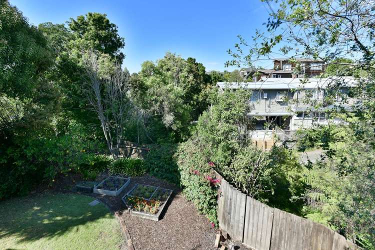 2/280 Beach Road Campbells Bay_17