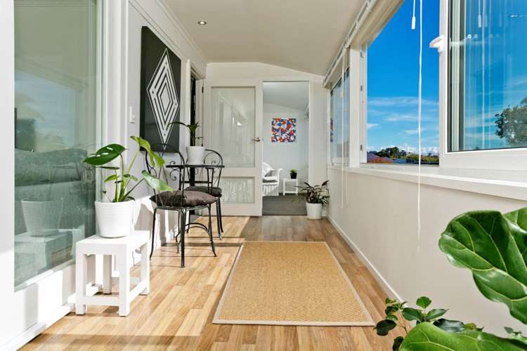 4/11 Sanders Avenue Takapuna_5