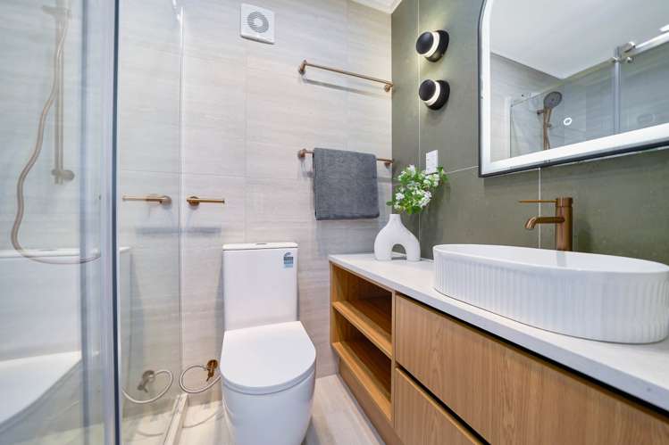 71 Lauderdale Road Birkdale_15