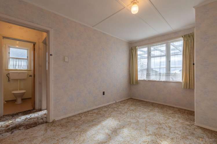 28 Forth Street Marchwiel_13