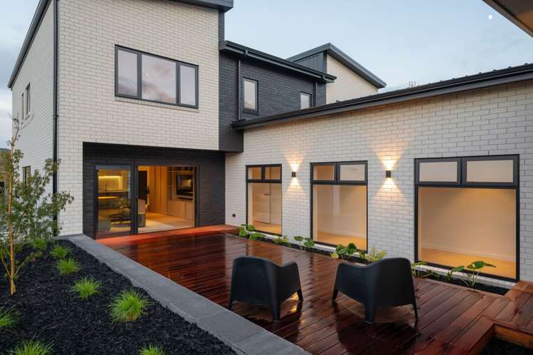 11 Kauri Point Drive Rototuna North_12