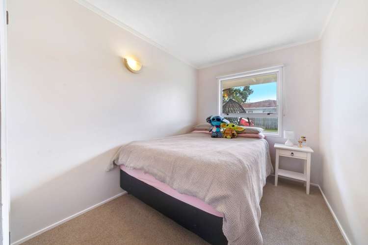 1/11 Honey Place Weymouth_9
