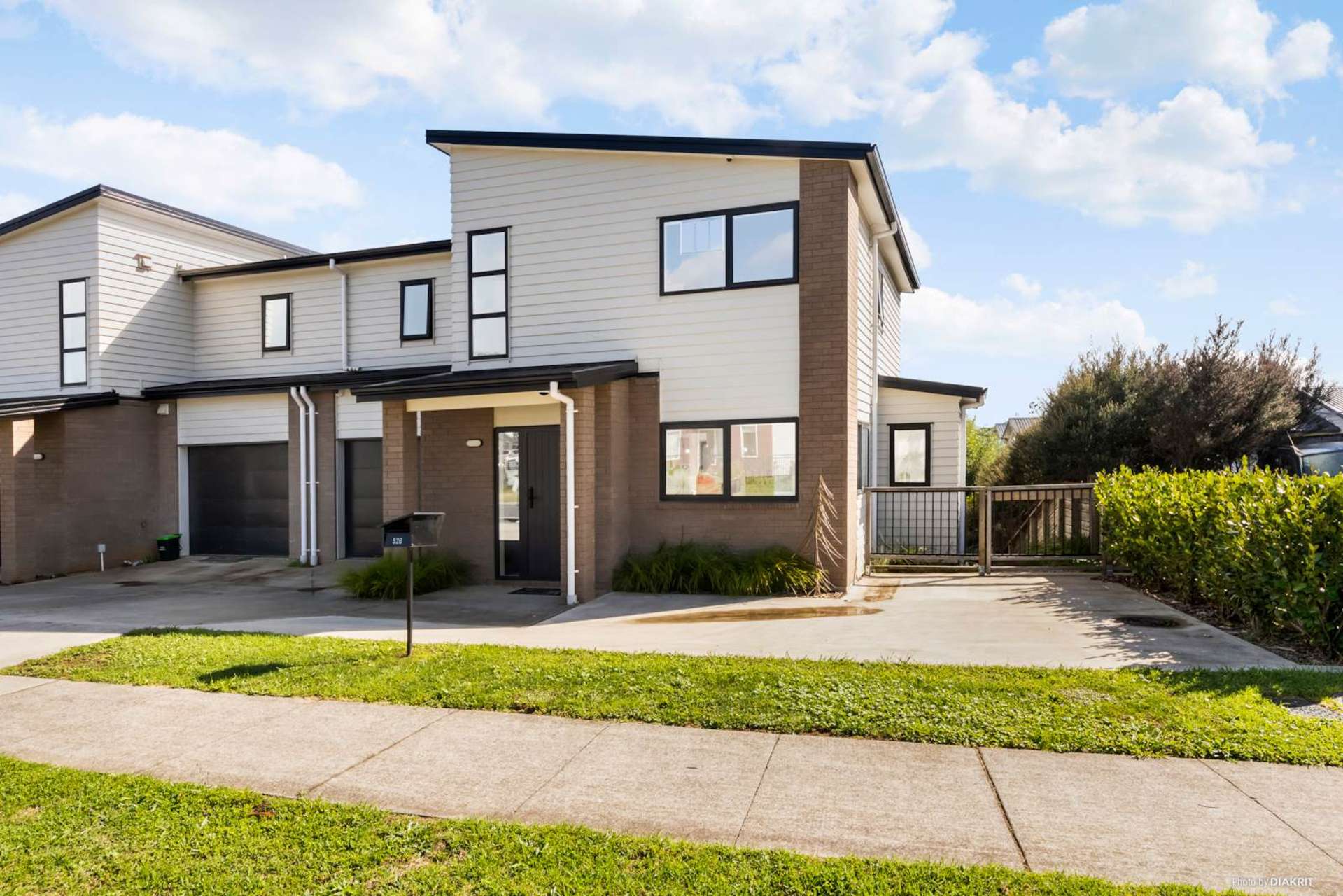 52B Arrowsmith Drive Flat Bush_0