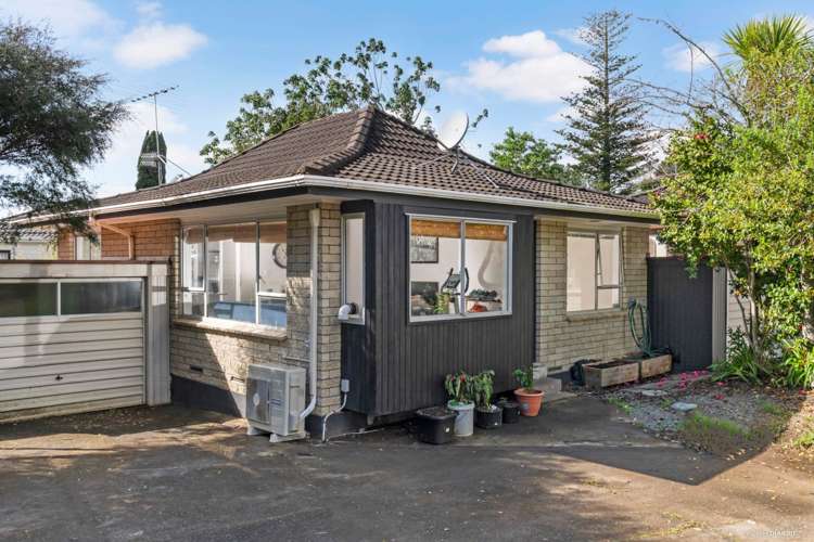 2/27 Parkhill Road Mellons Bay_9