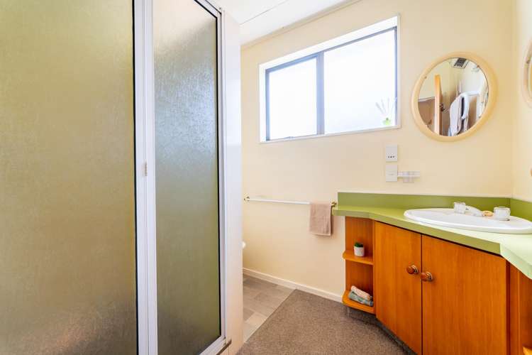 2/2 Stirling Place Timaru_8