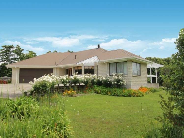 45 Riccarton Road Pahiatua_21