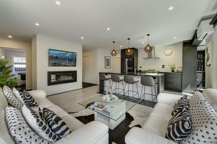 13 Howden Drive Jacks Point_5