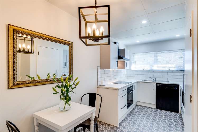 1/8 Lee Road Taradale_0