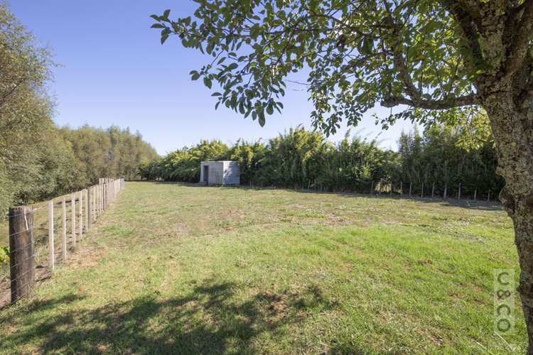 231 Waitakere Road Taupaki_23