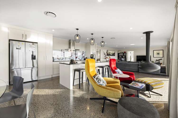 666 Te Hutewai Road Raglan_21