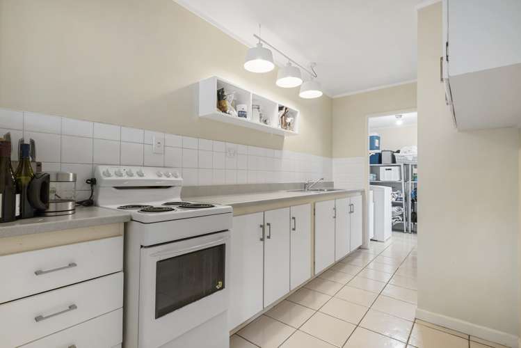 6/2 Fairview Road Mount Eden_3