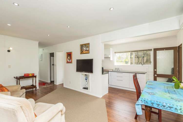 9 Chippendale Crescent Birkdale_12