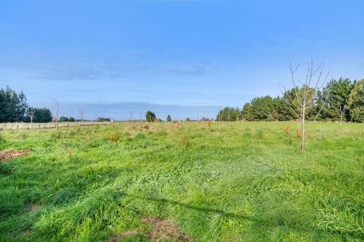 241 Gap Road West Winton_21